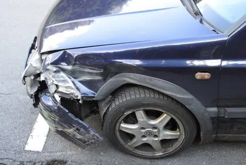 Glarus GL - Verkehrsunfall unter Alkohol