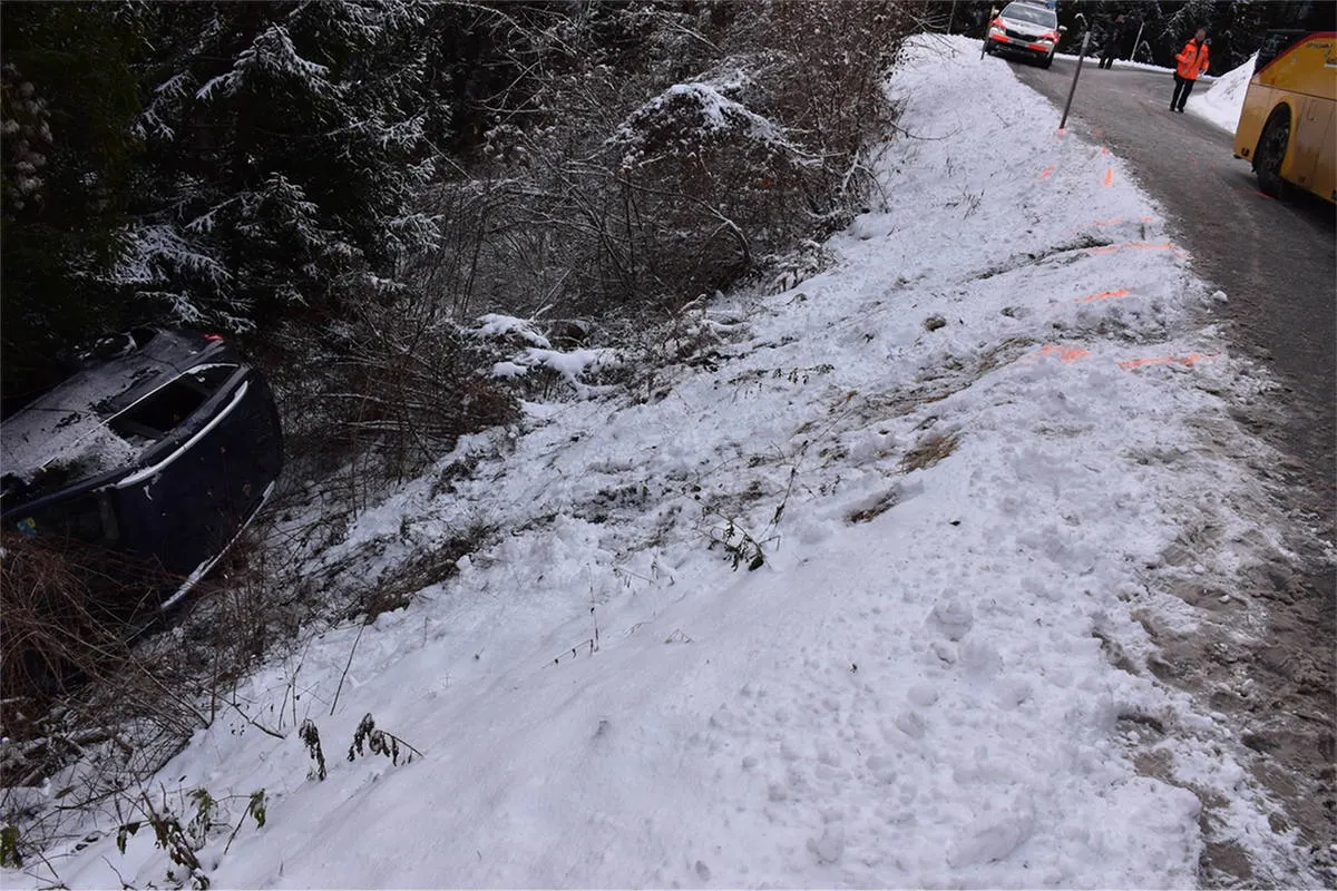 Sagogn GR - Zwei Verletzte nach Selbstunfall