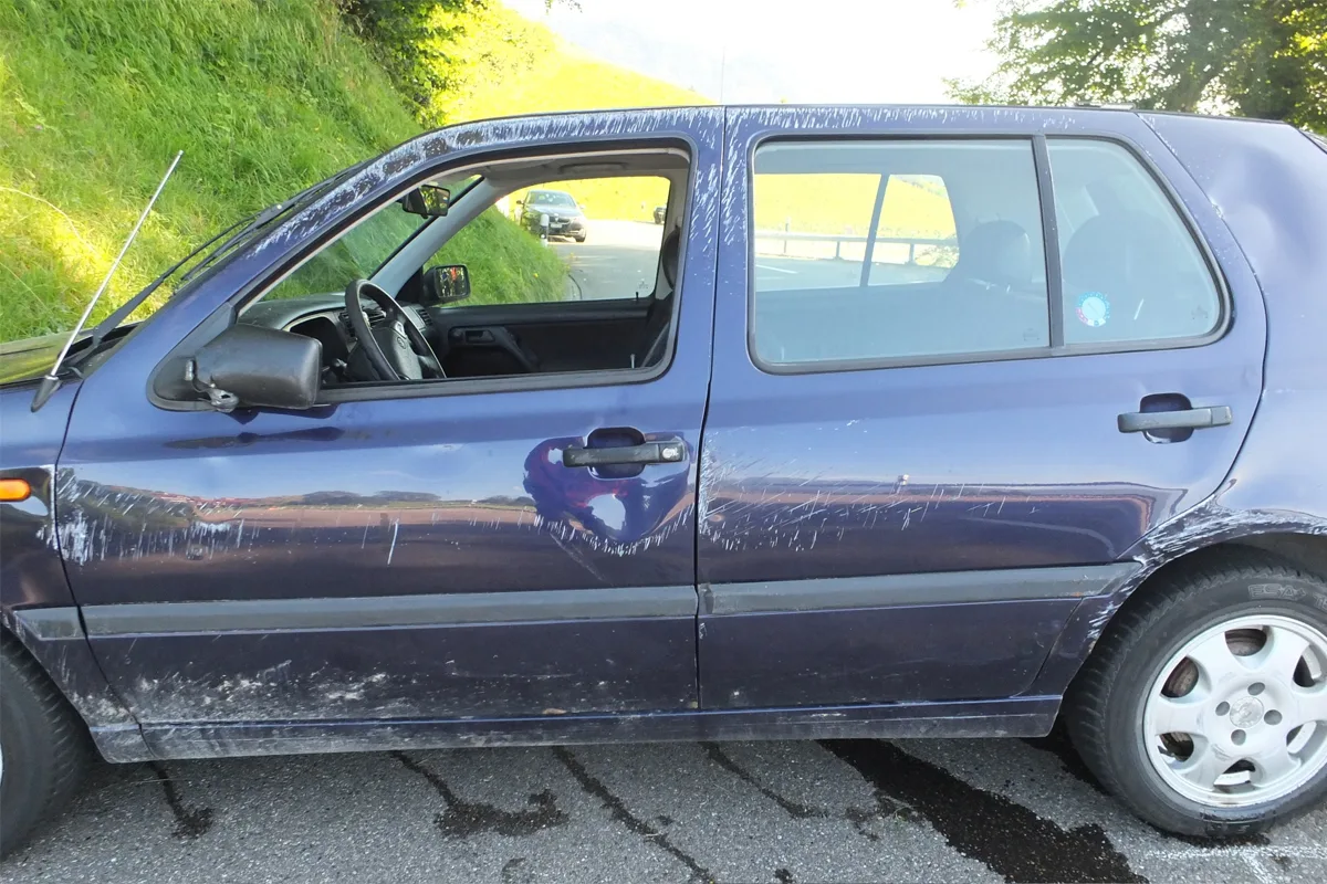 Altstätten SG: Auto bei Selbstunfall zur Seite gekippt