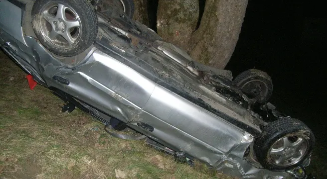 Alleincrash in Unterschächen fordert zwei Verletzte