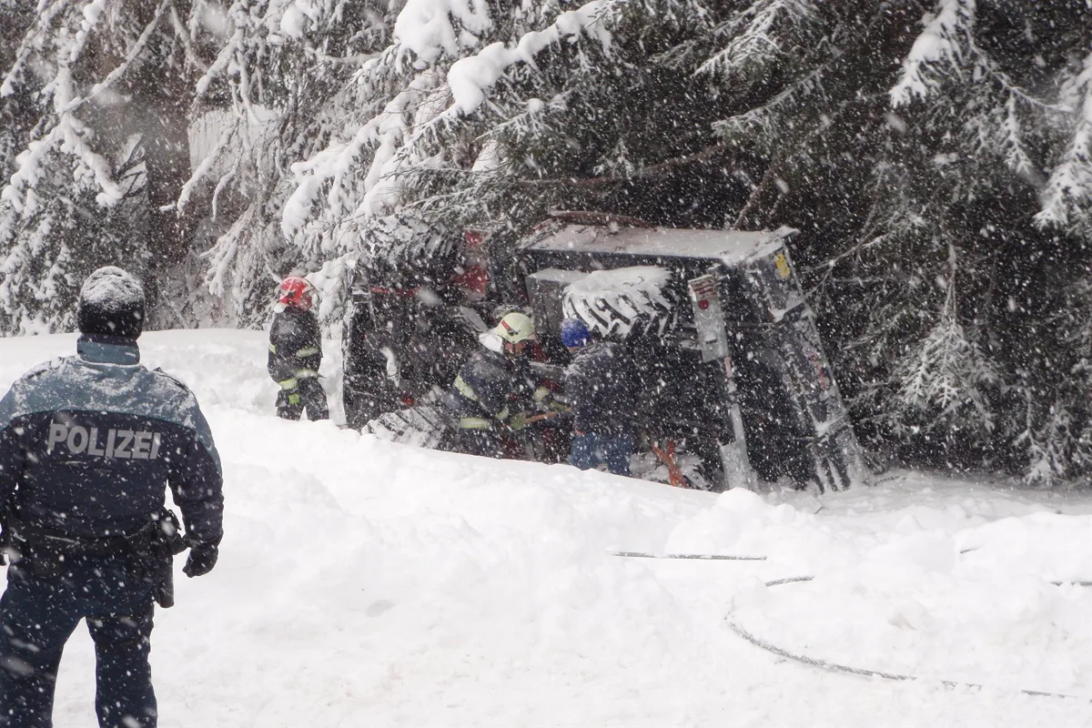 Mit Motorkarren bei Davos Frauenkirch verunglückt - Mitfahrerin (†20) tot