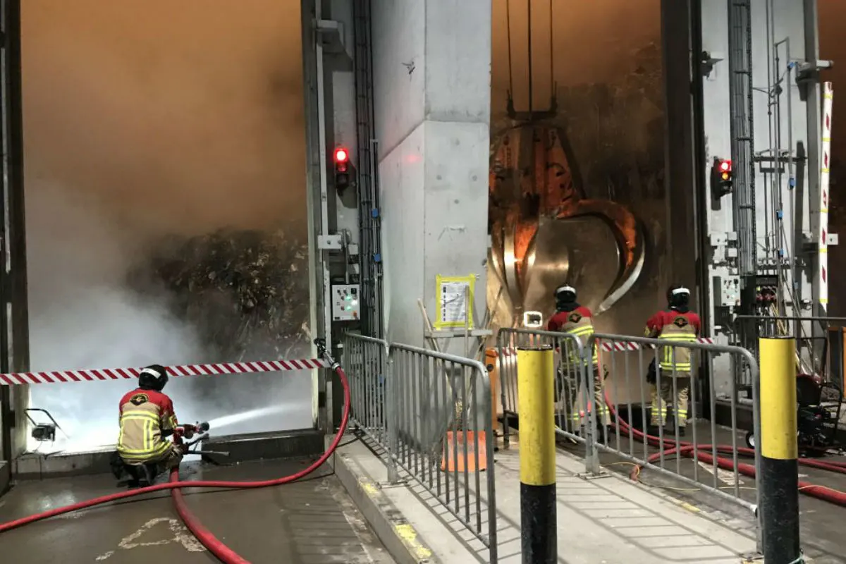 Bern BE - Feuer in Kehrichtbunker