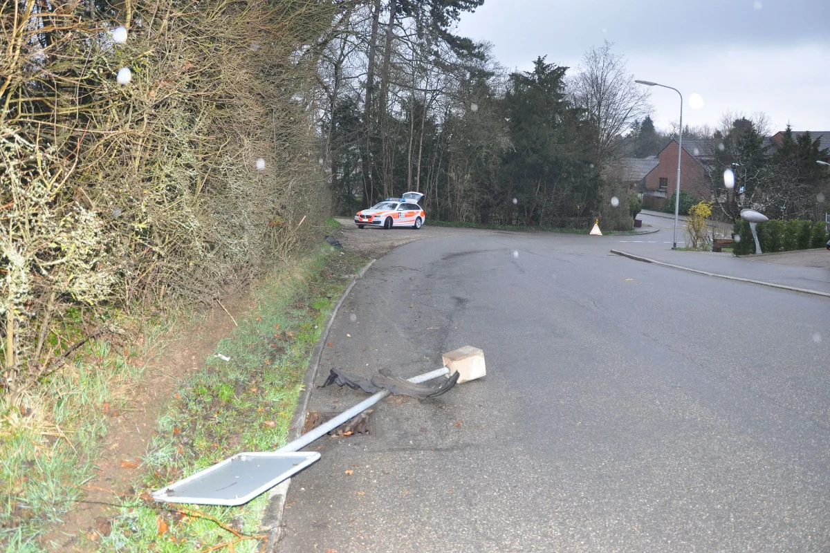 Fahrerflucht in Solothurn - Daihatsu Materia gesucht