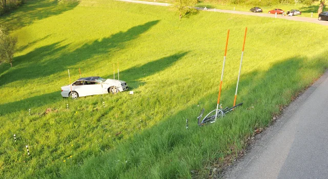 Teufen (Freienstein): Velofahrerin von Auto angefahren