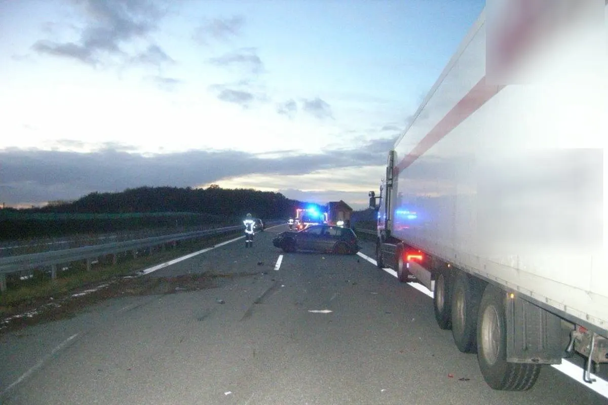 A14 Jesendorf MV - Vollsperrung nach Verkehrsunfall