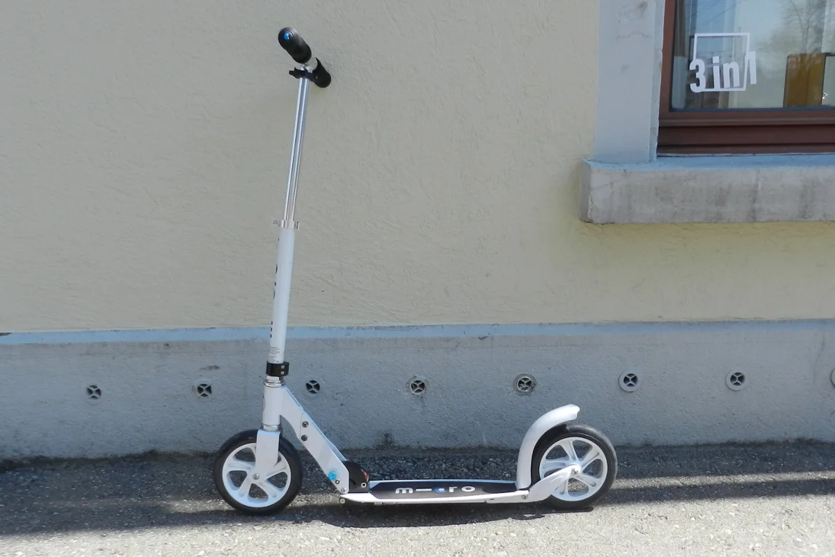 Auto erfasst auf Trottinettfahrer auf Zebrastreifen in St. Gallen