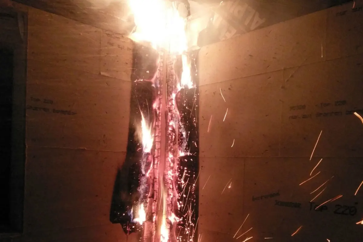 Eschenbach SG - Mottbrand im Rohbau eines Mehrfamilienhauses