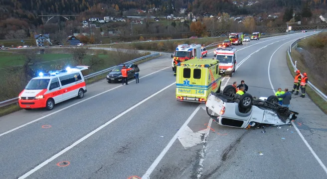 Drei Fahrzeuge in Unfall bei Bonaduz involviert