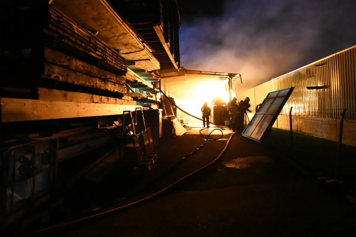 Altstätten SG - Brand in Gewerbeareal