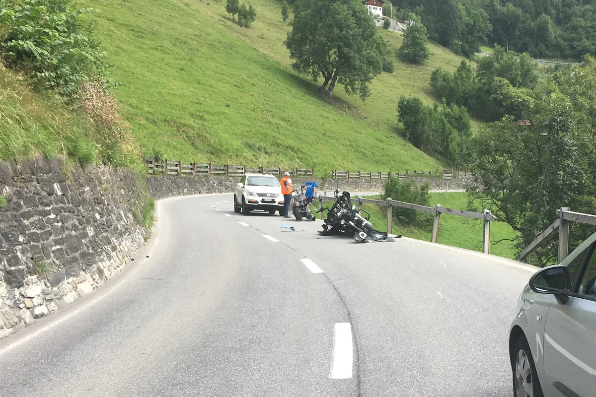 St. Peter GR - Schwerer Motorradunfall