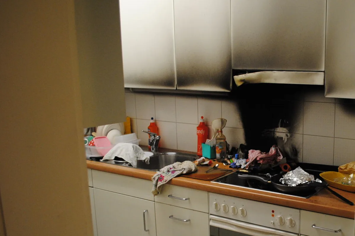 Schaffhausen SH - Küchenbrand in Hochhaus