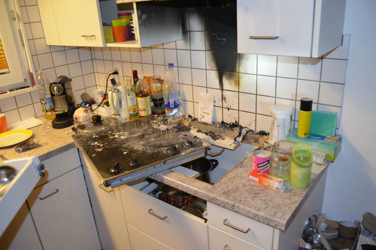 Gais: Frau mit Rauchgasvergiftung nach Brand in Küche