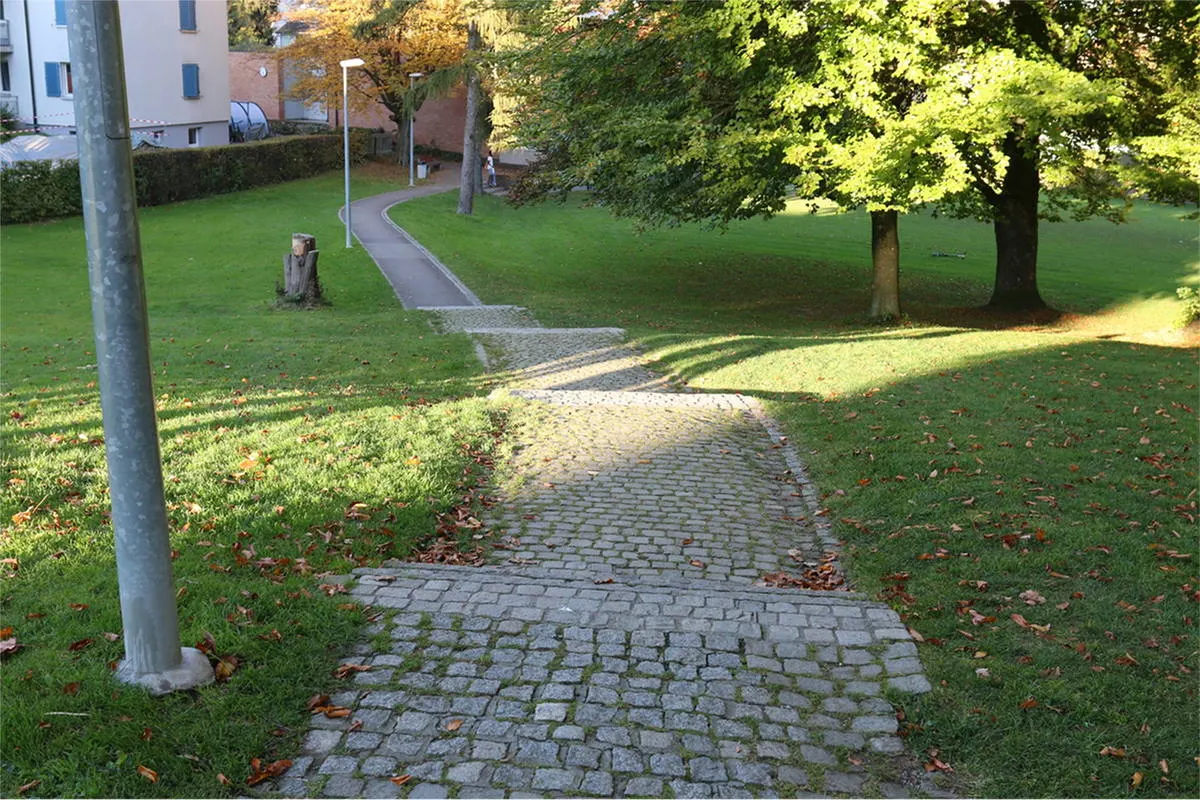 St. Gallen SG - 13-Jähriger stürzt mit Fahrrad