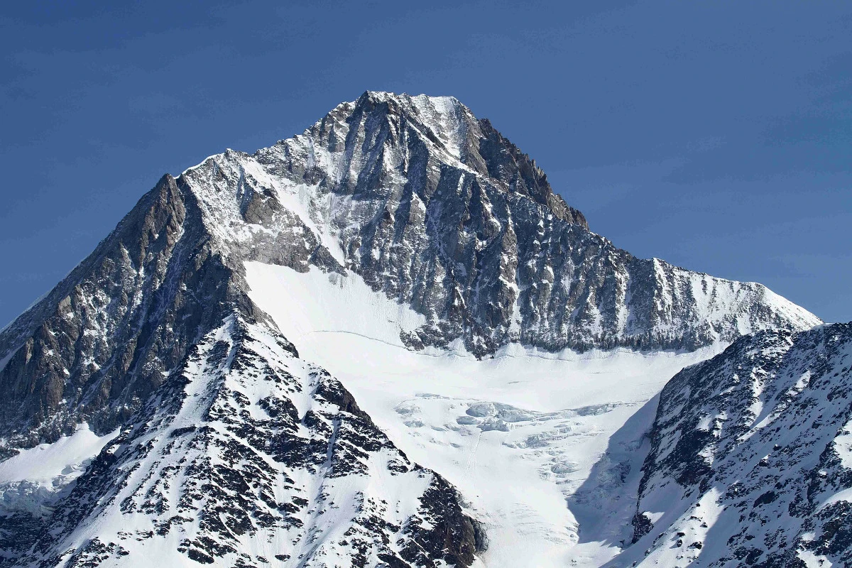 Blatten/Lötschental: Französischer Bergsteiger stirbt am Bietschhorn