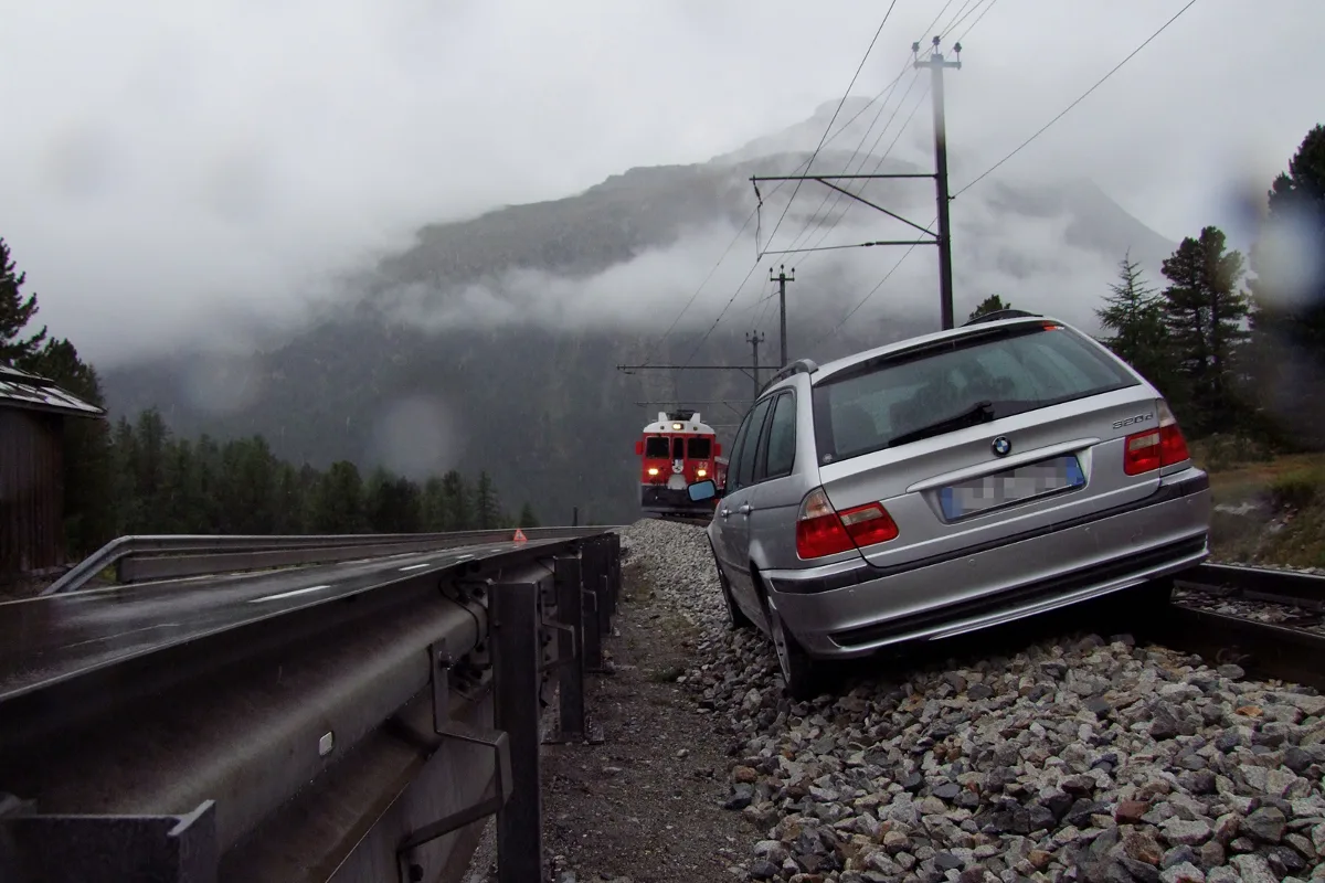 In Pontresina eingenickt und auf Bahngleis gelandet