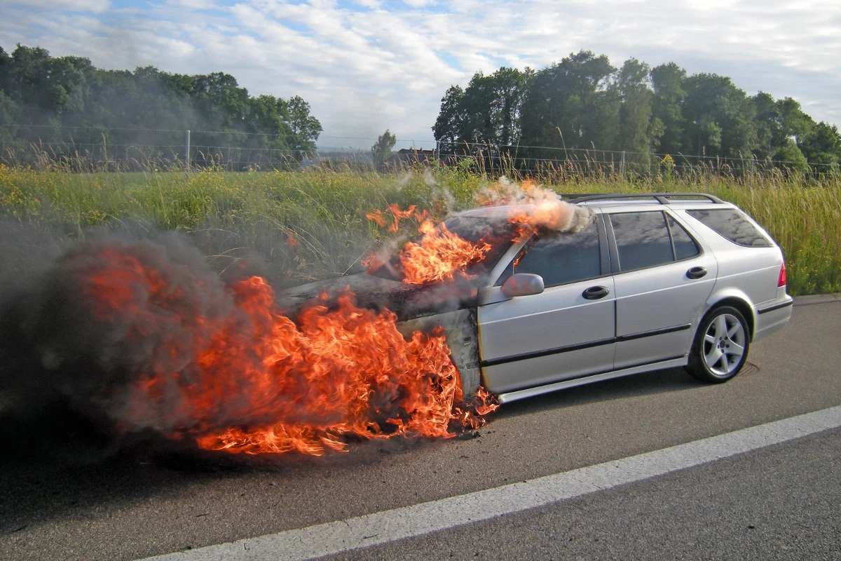 Auto auf der A7 bei Sonterswil ausgebrannt