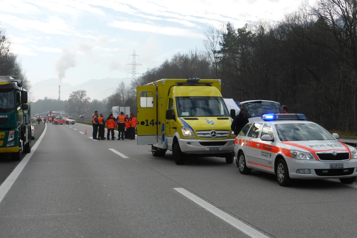 Schlimmer Unfall auf der A13 bei Buchs
