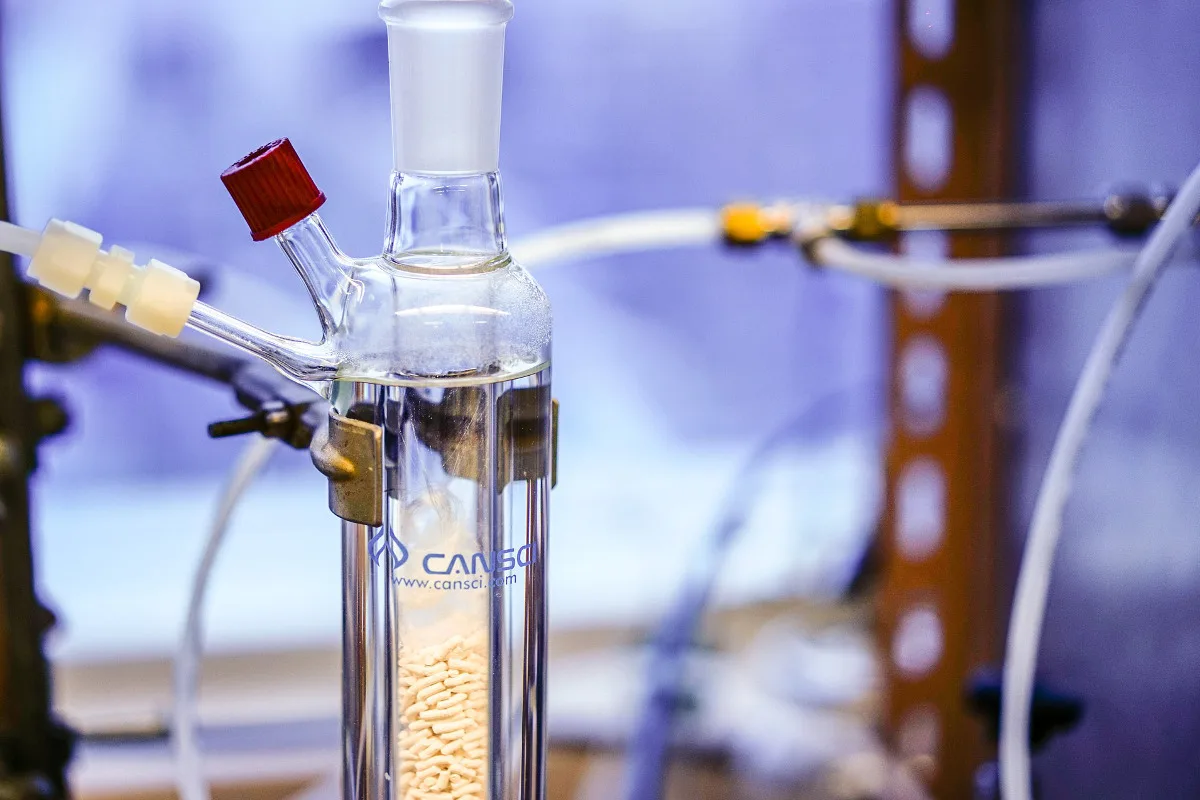 Pratteln BL - Arbeitsunfall in Chemiefirma - Drei Mitarbeiter im Spital