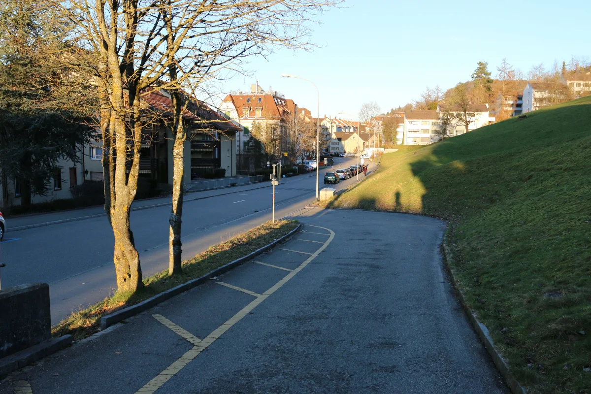 Skatebordunfall in St. Gallen - Mann im Spital