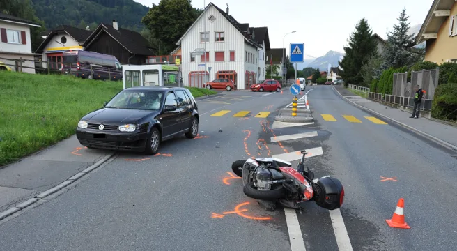 Töfffahrerin durch Kollision in Nendeln verletzt