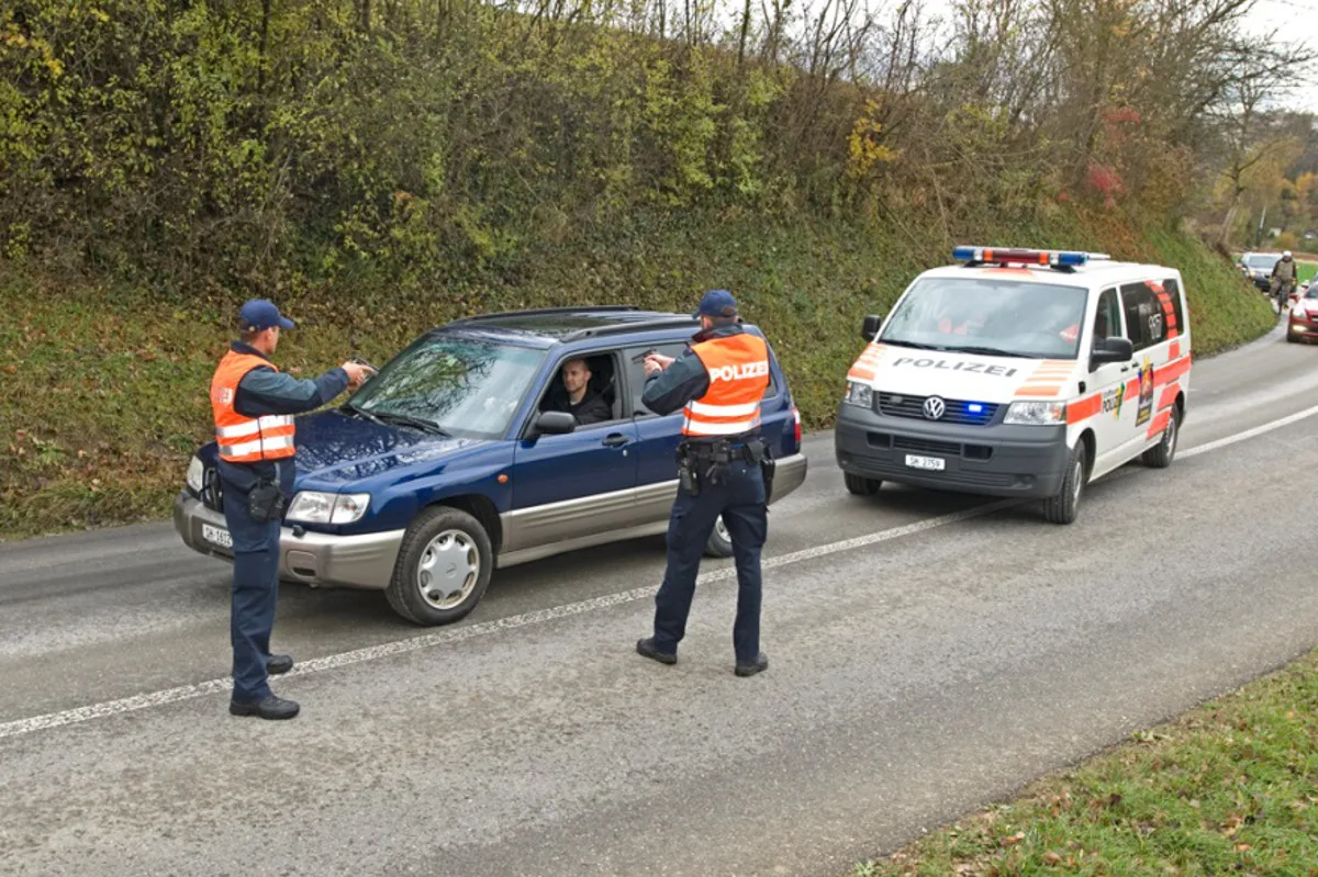 Einsatztraining zur Polizeikorps-Ausbildung im Reiat
