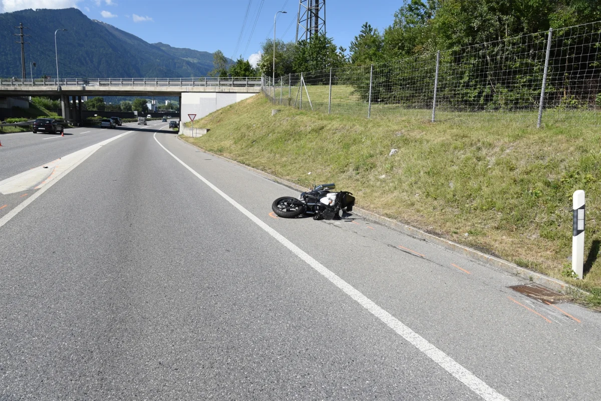 Chur GR - Beim Einfahren in die A13 verunfallt