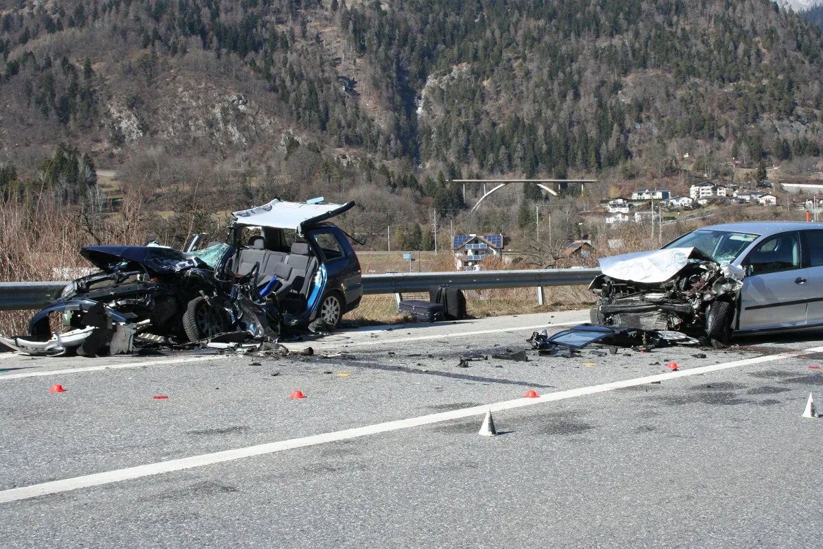 Schlimmer Frontalcrash auf der A13 bei Bonaduz