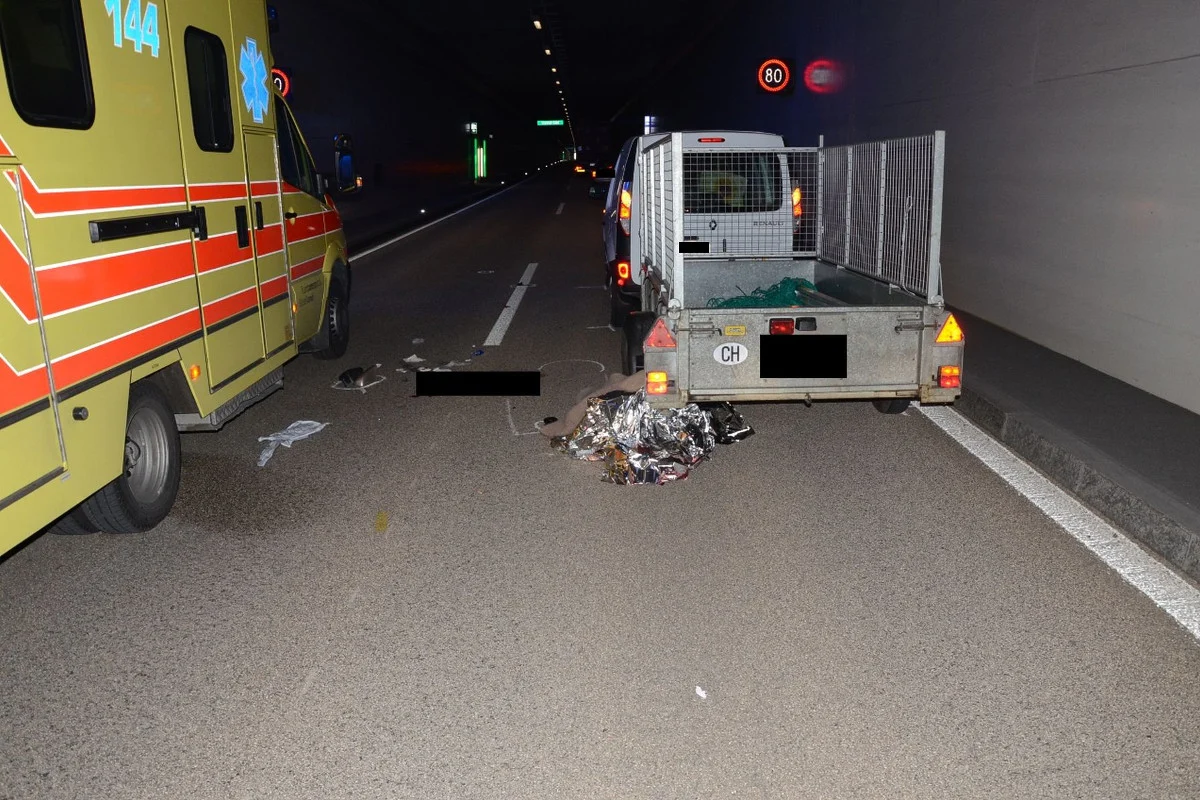 Füllinsdorf BL - Mann beim Hantieren an Pannenfahrzeug von Auto erfasst