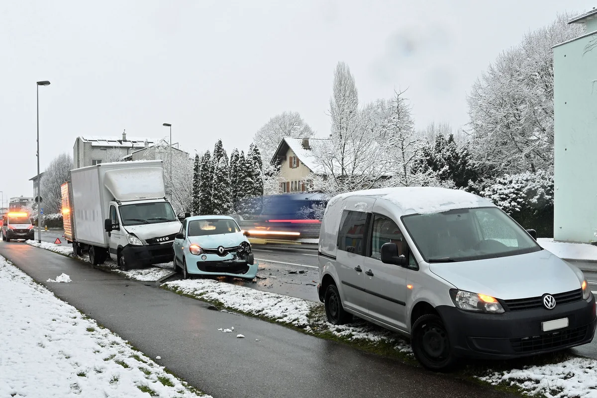 Emmen LU – Zwei Personen bei Auffahrunfall verletzt