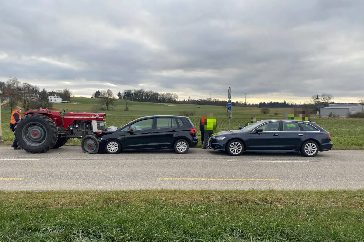 Kappel SO – Traktor kollidiert frontal mit Auto
