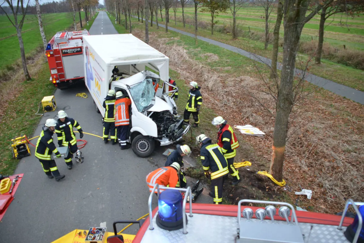 Junger Transporterfahrer tödlich verunfallt