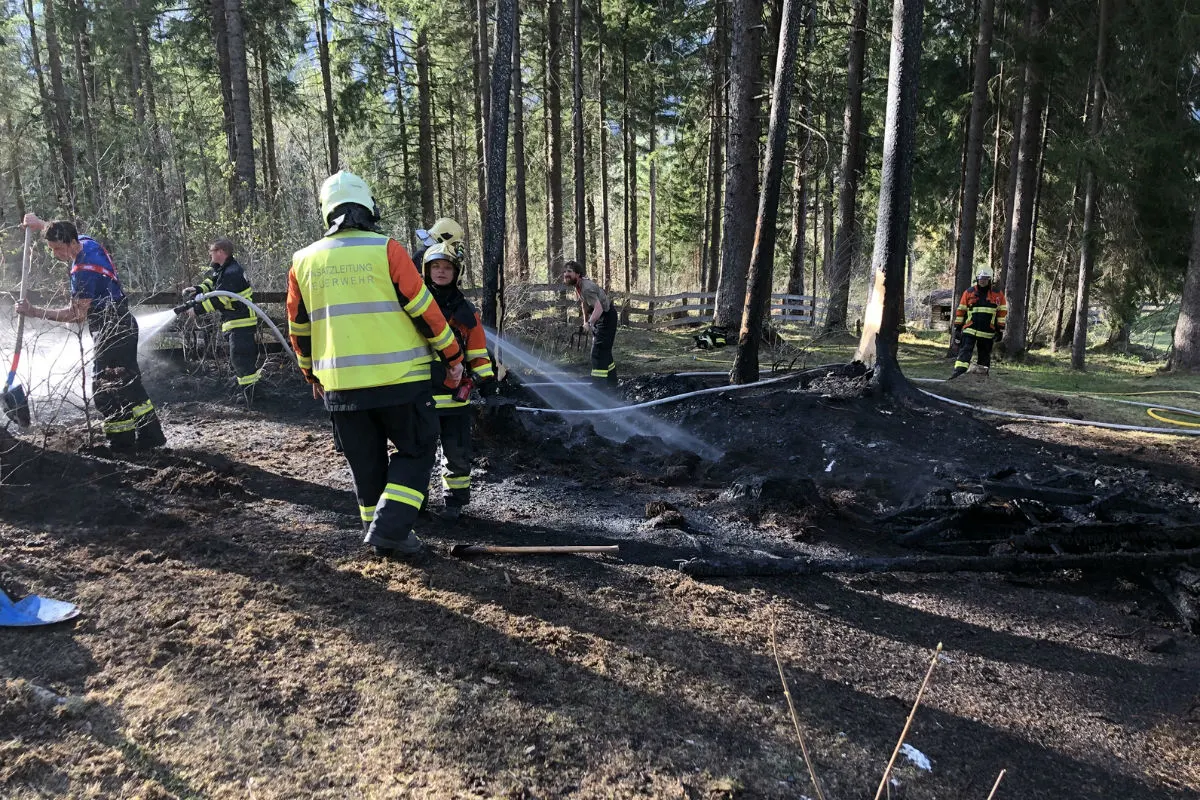 Grüsch GR - Brand auf Grillplatz - Zeugenaufruf