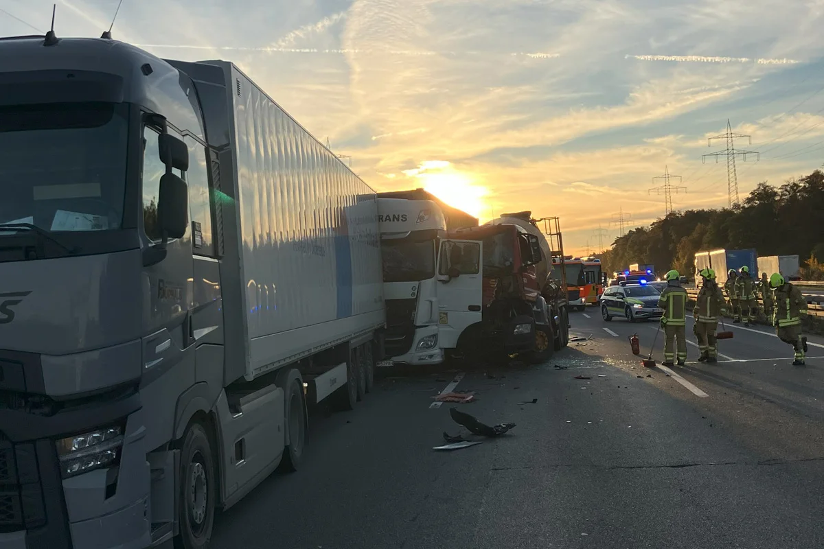 A2 Hannover NI – Unfall von drei LKW