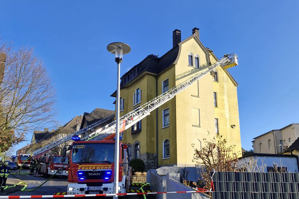 Wetter (Ruhr) – Abschluss Dachstuhlbrand in Wohngebäude