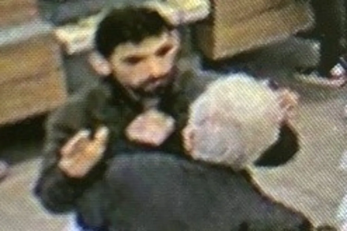 Wien - 80-Jähriger in einer Apotheke beraubt