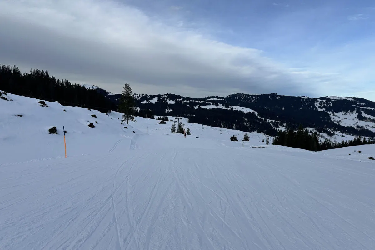Oberiberg SZ – Snowboarder bei Unfall lebensbedrohlich verletzt