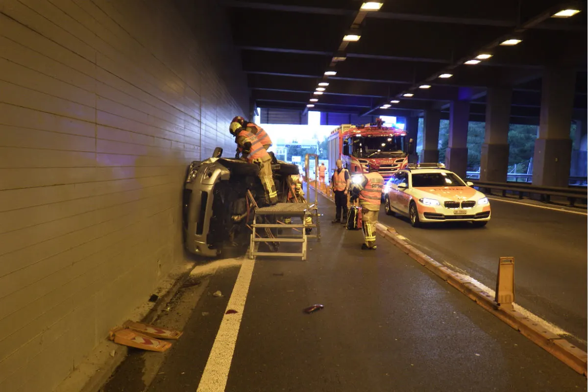 Wassen und Sisikon UR -  Verkehrsunfälle auf Urner Strassen – drei Personen verletzt