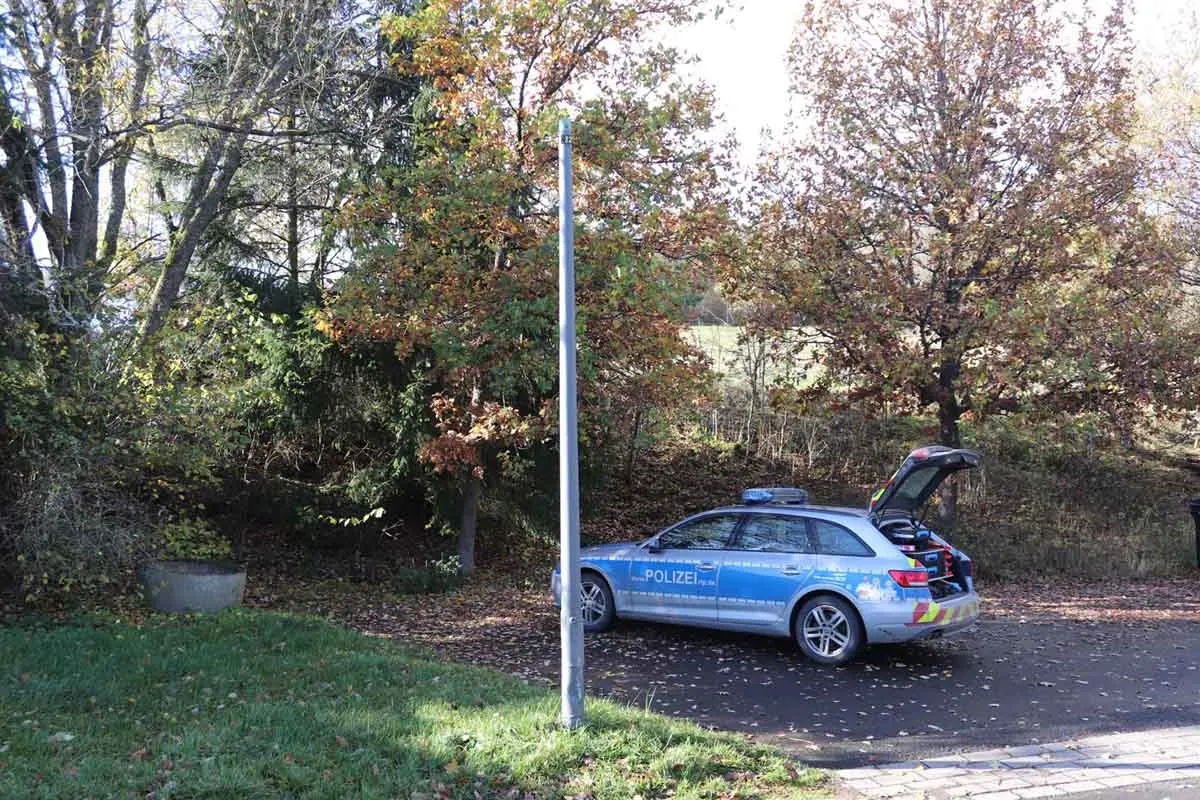 Zeugenaufruf in Stadtkyll - Beschädigte Straßenlaterne