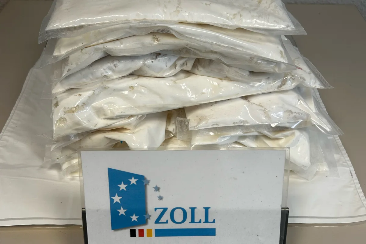 Osnabrück – Zollhund "Cracker" findet 10 Kilo Amphetamin