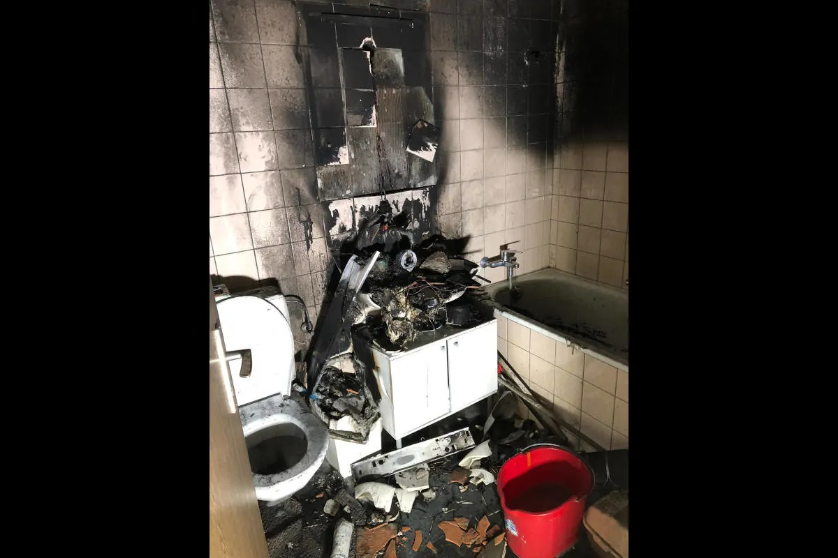 Feuerwehreinsatz in Füllinsdorf BL – Brand in Badezimmer fordert neun verletzte Personen