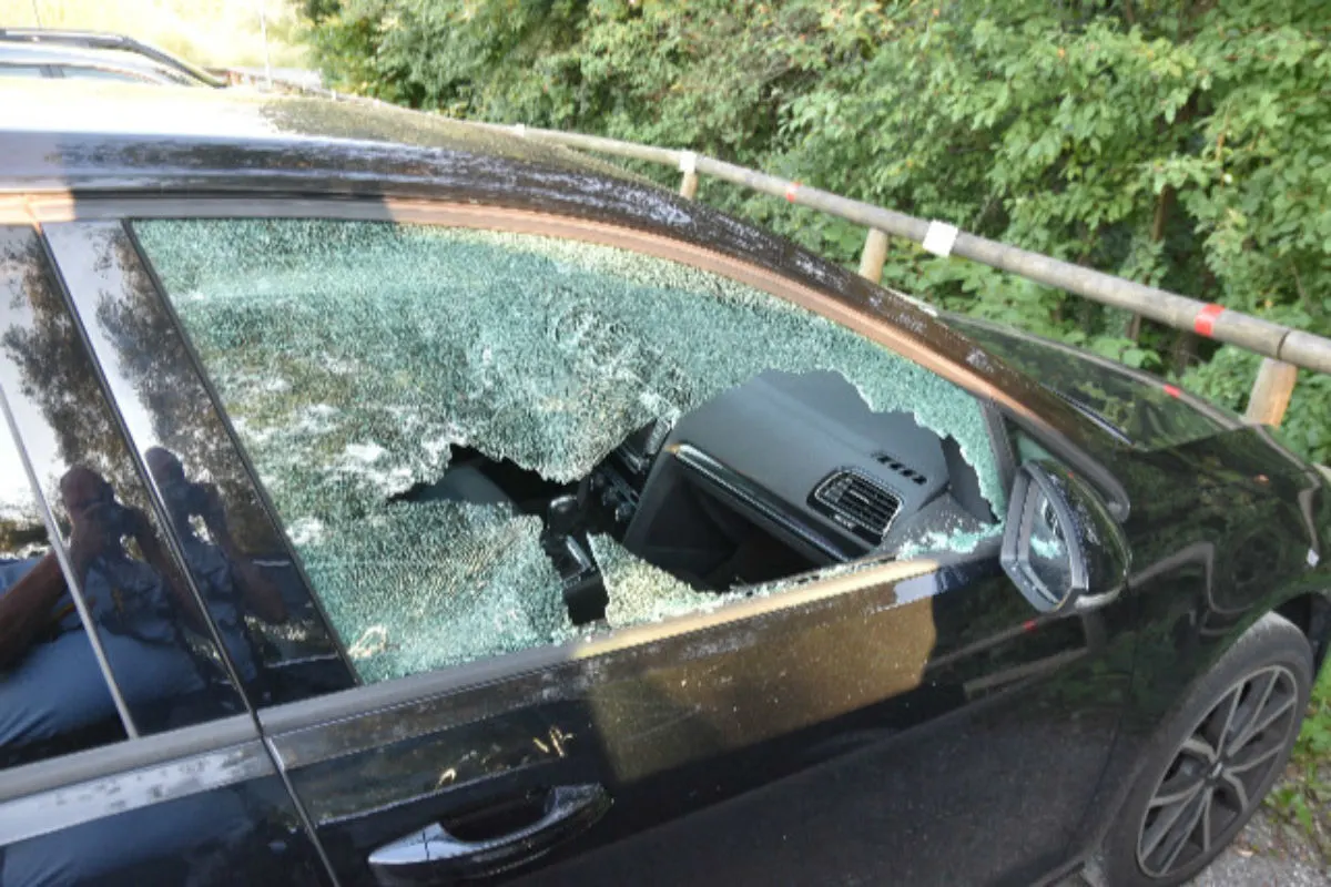 Triesen/Bendern FL - Autoknacker treiben ihr Unwesen - Zeugenaufruf