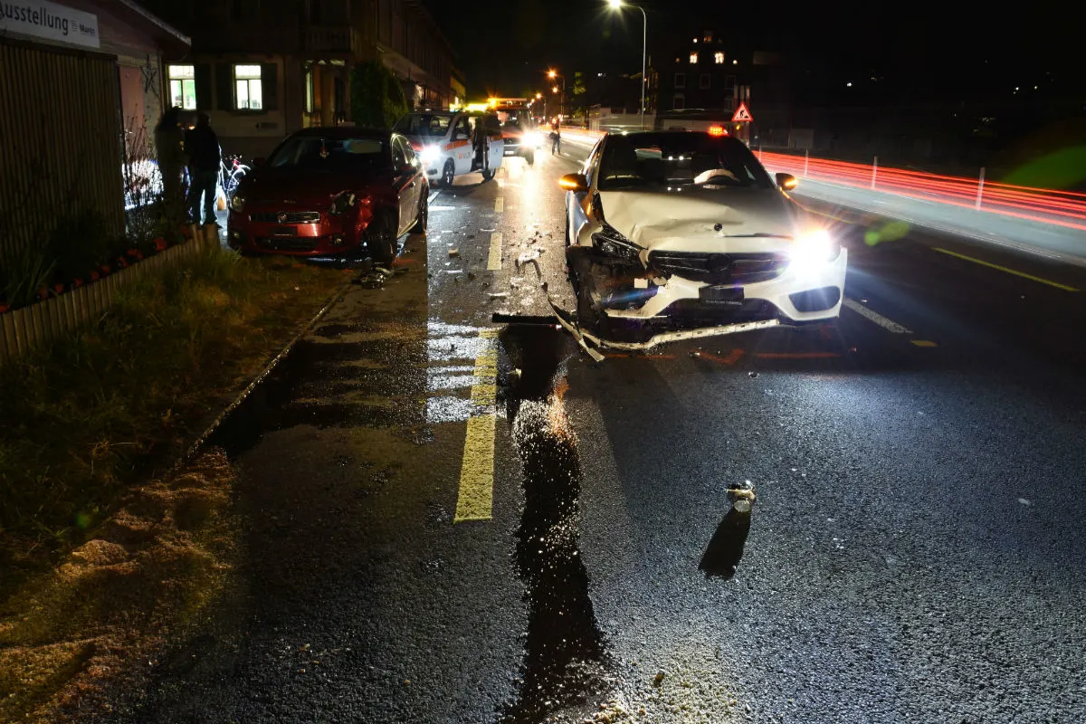 Stansstad NW - Verkehrsunfall zwischen zwei Personenwagen