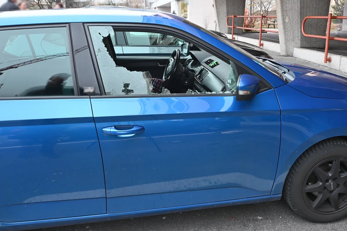 St.Gallen - Aus mehreren Autos gestohlen 