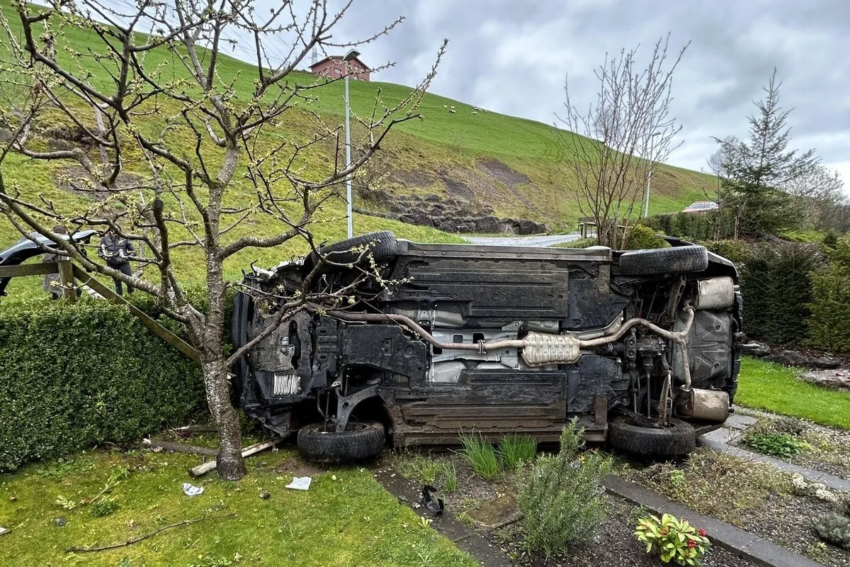 Unfall in Immensee SZ - Führerloses Auto macht sich selbstständig