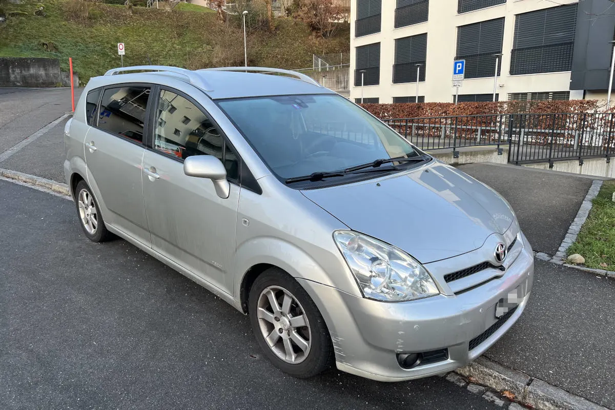 Stadt St. Gallen – Personenwagen kollidiert mit Fussgängerin