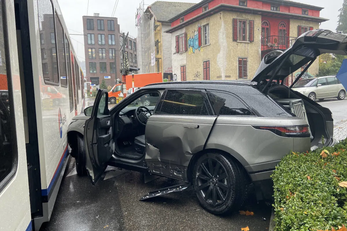 Unfall in Bremgarten AG – Kollision mit Bahn