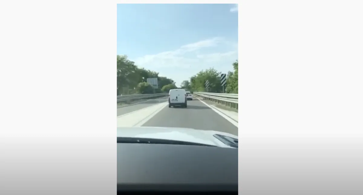 Unfall bei Pavia (It) - Zivilpolizist verfolgt Lieferwagendiebe - es waren drei Kinder!