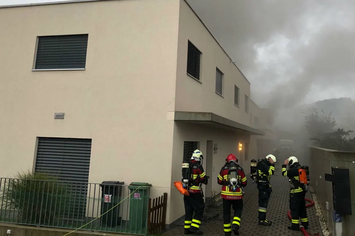 Schöftland AG - Feuerwehreinsatz nach Brand in Einfamilienhaus