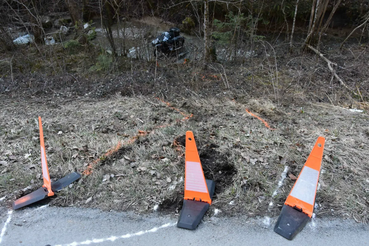 Mühlrüti SG - Motorrad mit Seitenwagen nach Unfall überschlagen