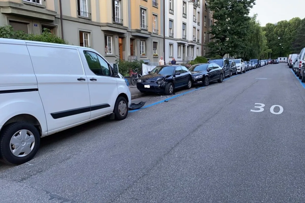 Basel BS - 34-Jähriger baut unter Alkohleinfluss Unfall 